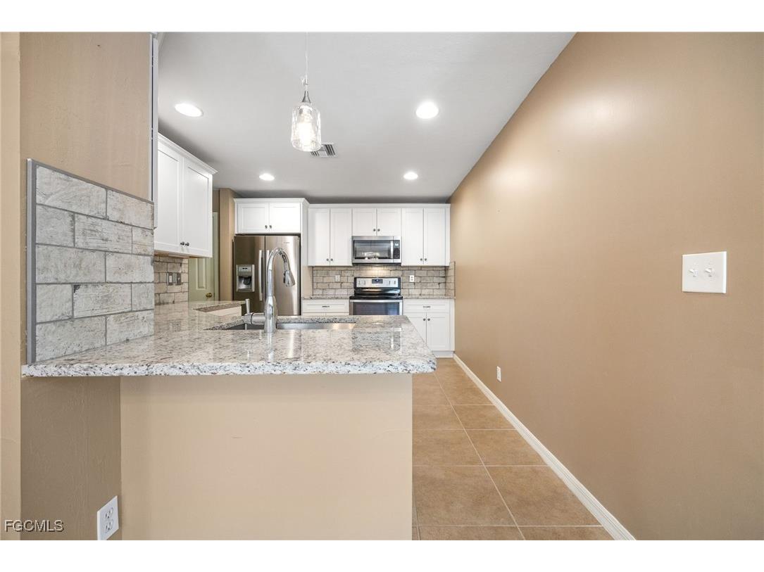 9263 Aegean Circle Lehigh Acres FL 33936 2025015695 image11