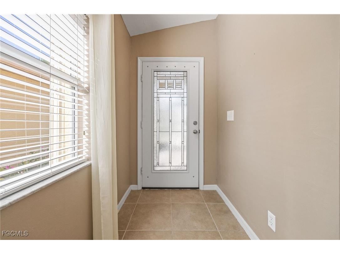 9263 Aegean Circle Lehigh Acres FL 33936 2025015695 image3