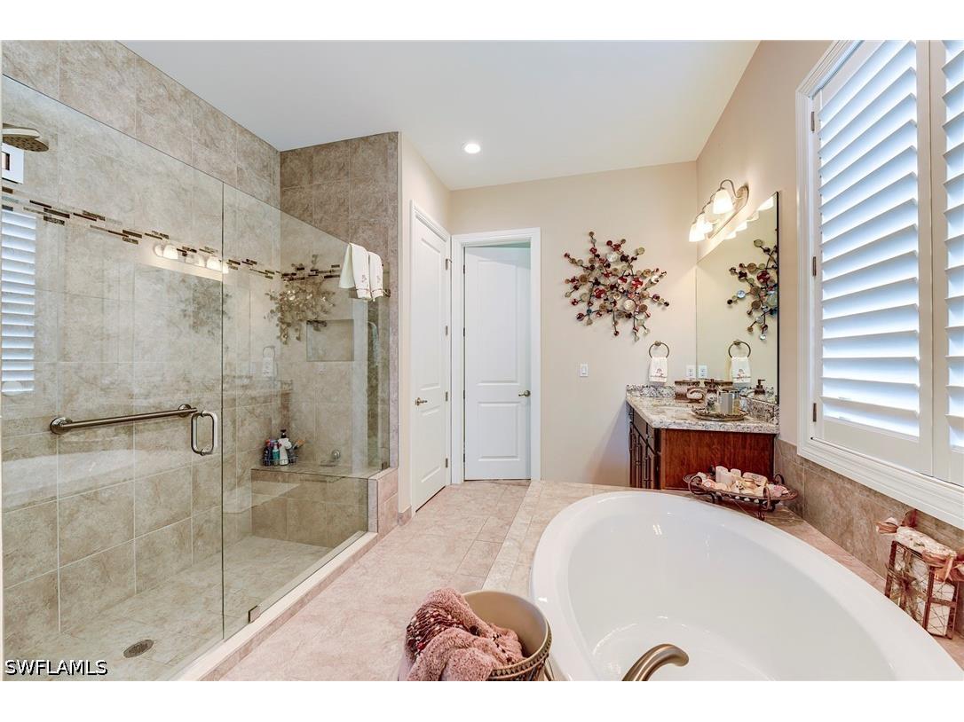 9263 Glenforest Drive Naples FL 34120 226016549 image18