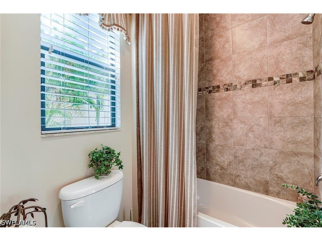 9263 Glenforest Drive Naples FL 34120 226016549 image23