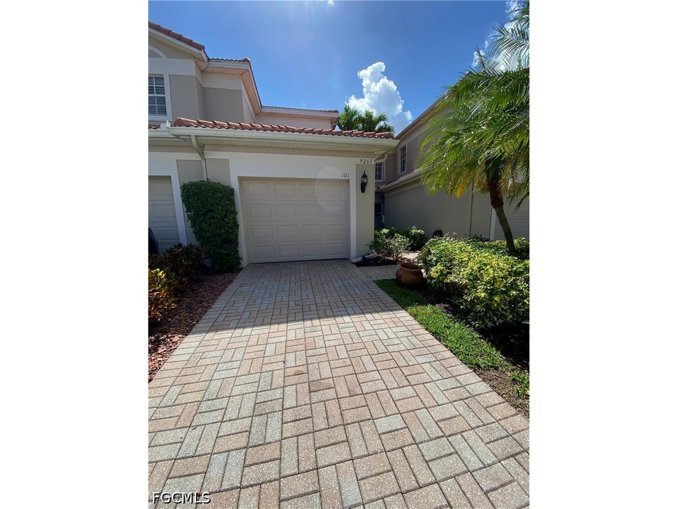 9265 Belleza Way #101 Fort Myers FL 33908 2026023980 image3