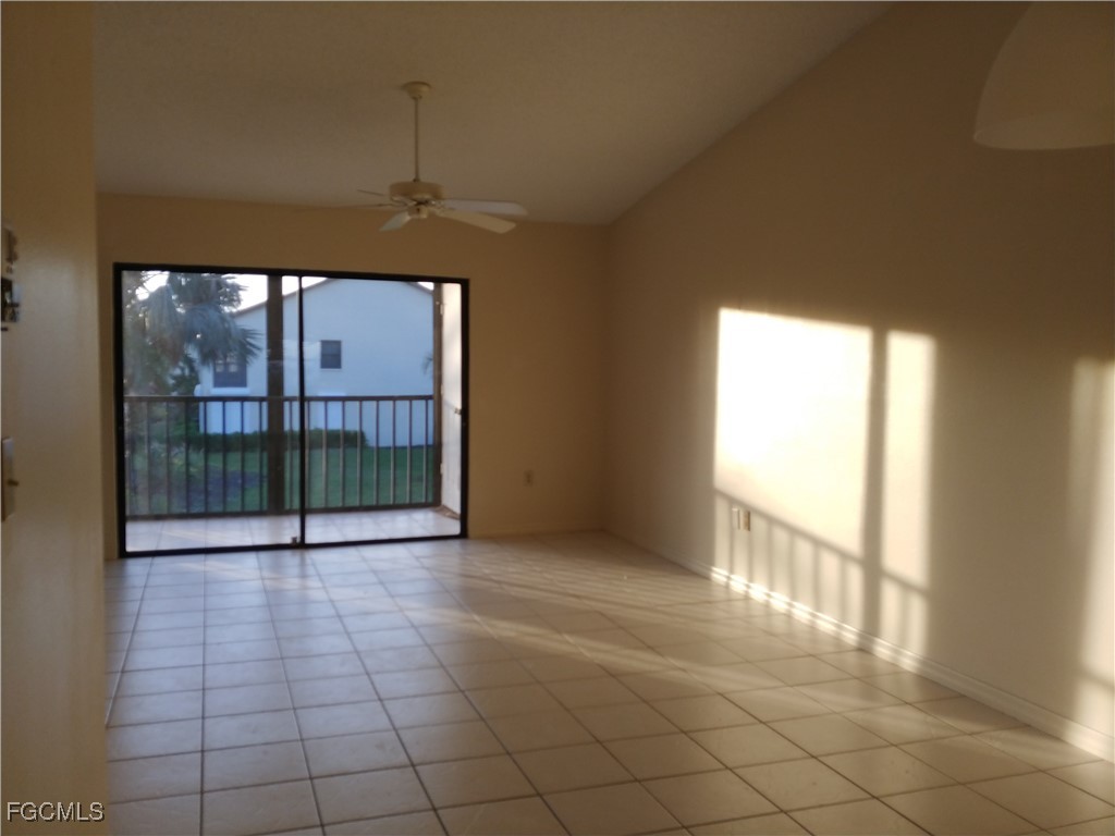 9265 Lake Park Drive #101 Fort Myers FL 33919 2025020433 image4