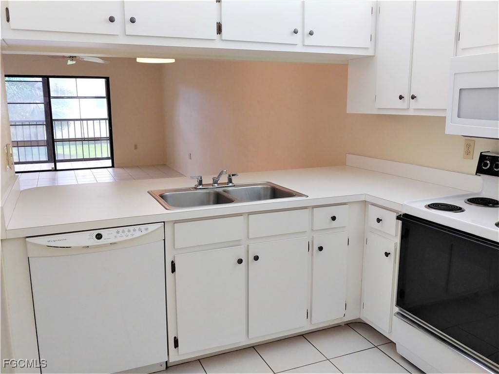 9265 Lake Park Drive #101 Fort Myers FL 33919 2025020433 image7