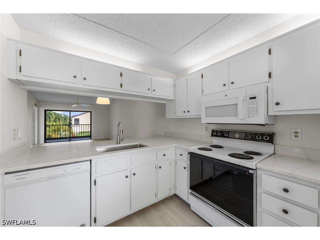 9265 Lake Park Drive #201 Fort Myers FL 33919 226022317 image10