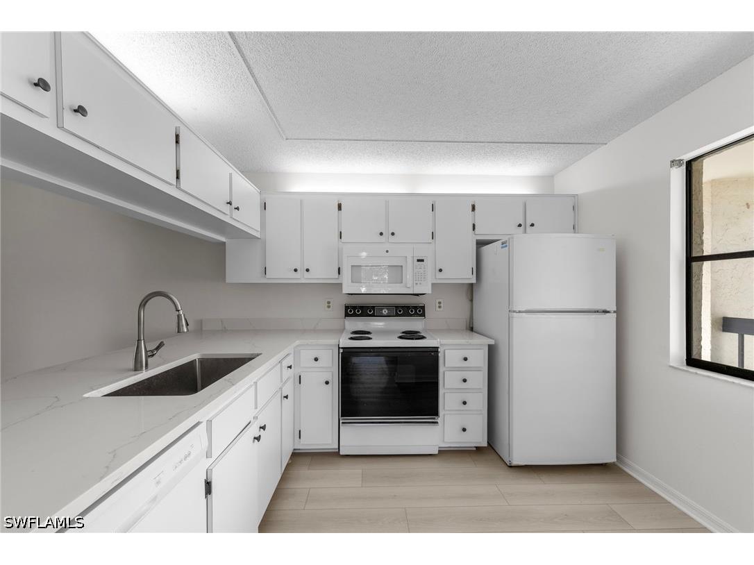 9265 Lake Park Drive #201 Fort Myers FL 33919 226022317 image23