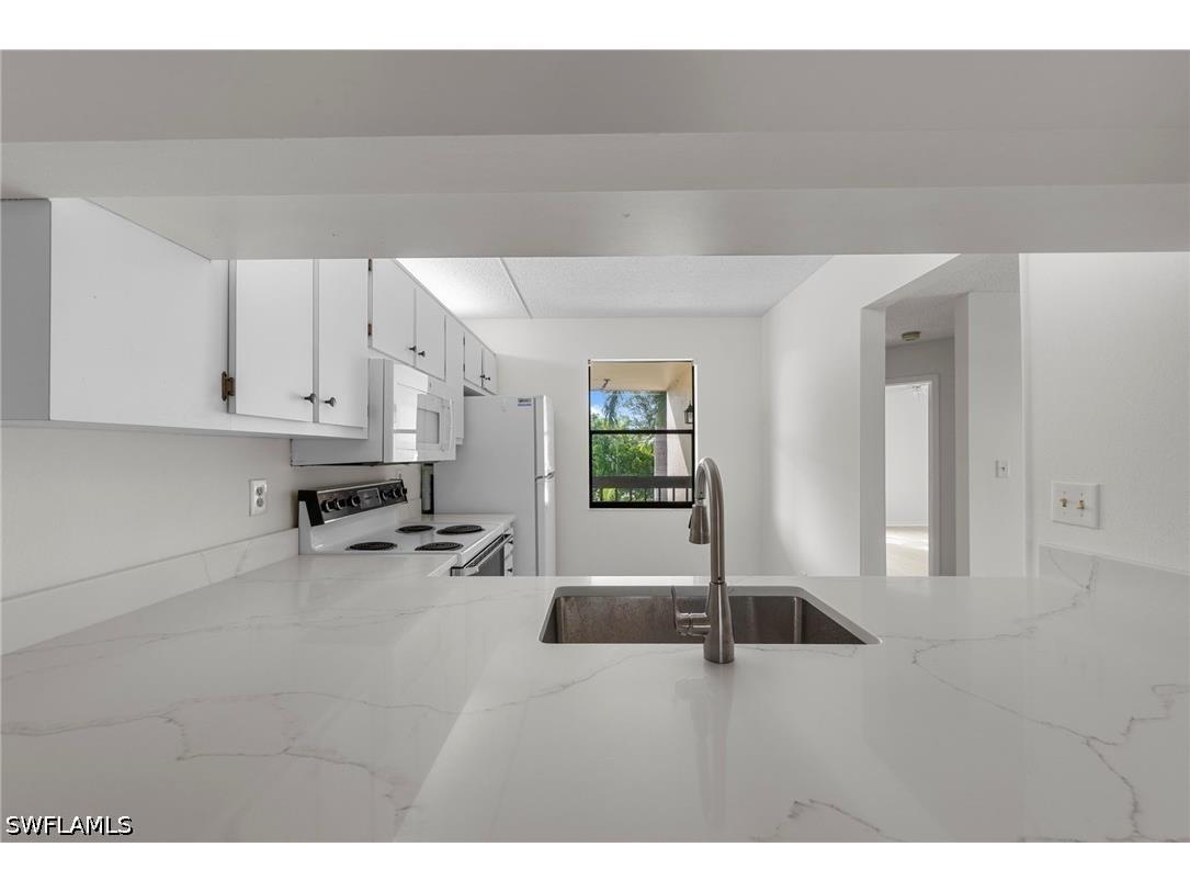 9265 Lake Park Drive #201 Fort Myers FL 33919 226022317 image25