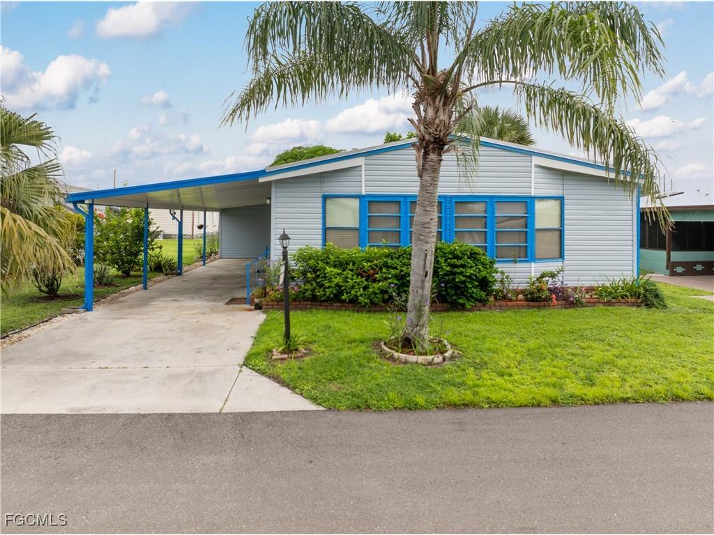 9266 Desoto Drive North Fort Myers FL 33903 2025010961 image1