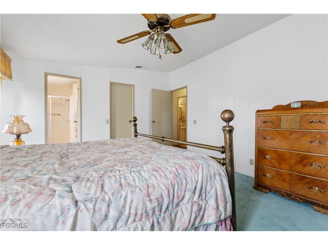 9266 Desoto Drive North Fort Myers FL 33903 2025010961 image16