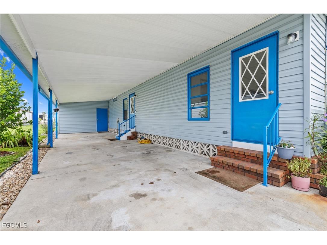 9266 Desoto Drive North Fort Myers FL 33903 2025010961 image21