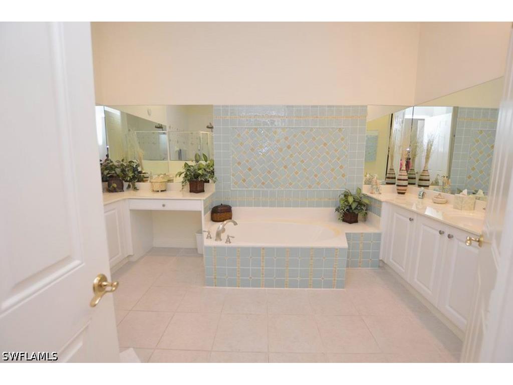 9267 Museo Court #204 Naples FL 34114 226015901 image15
