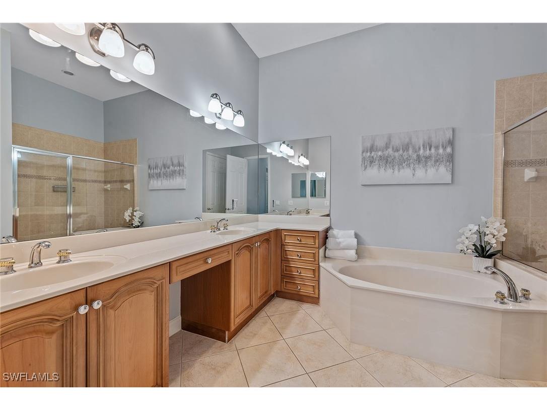 9267 Museo Circle #202 Naples FL 34114 225031575 image20