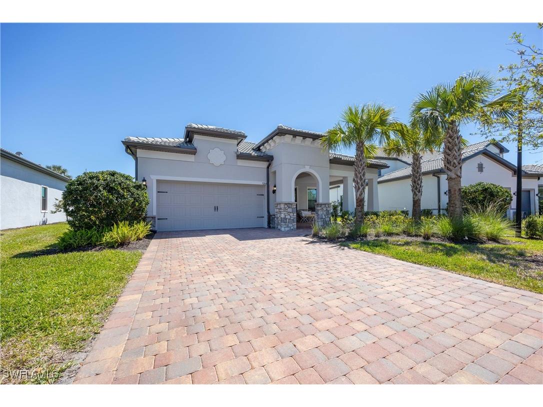 9268 Cormorant Drive Naples FL 34120 225025079 image2