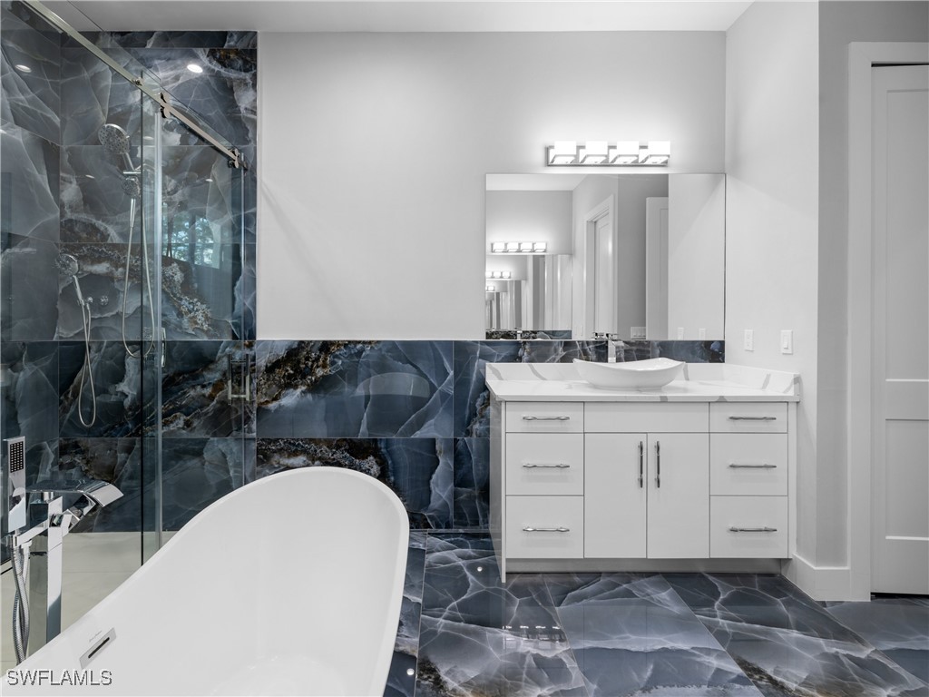 927 12th Avenue NE Naples FL 34120 225077985 image15