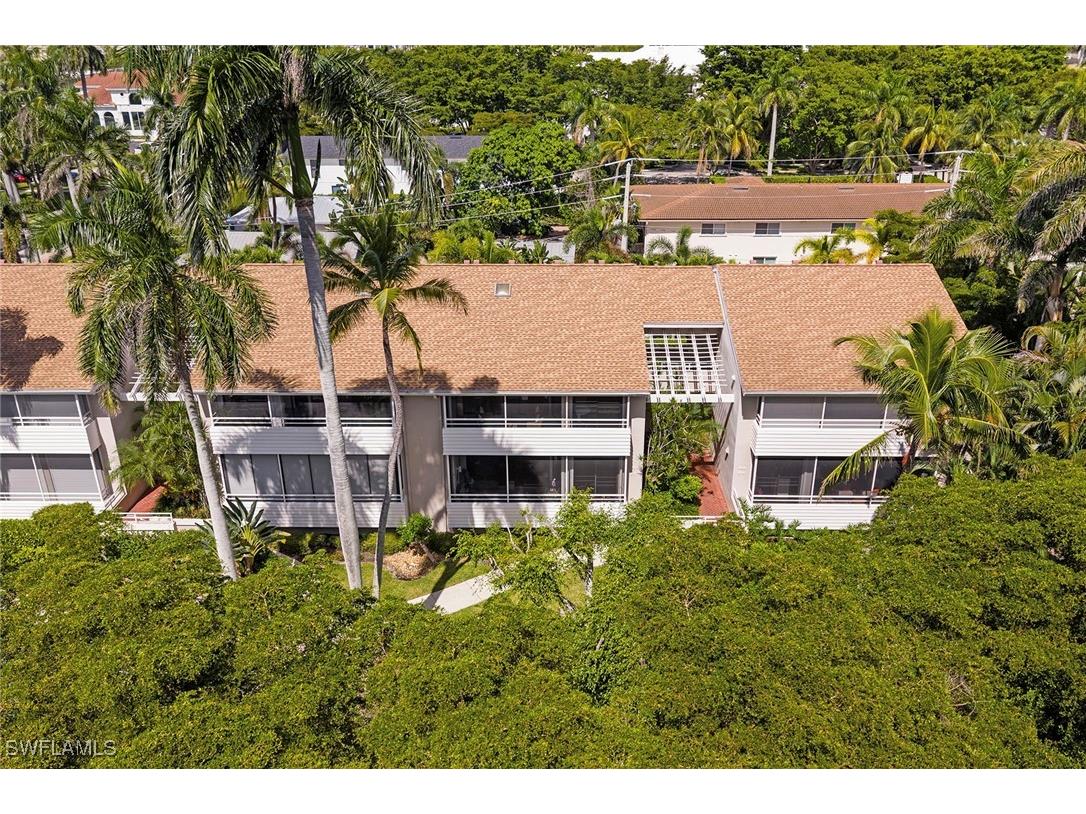 927 8th Avenue S #927 Naples FL 34102 225075682 image1