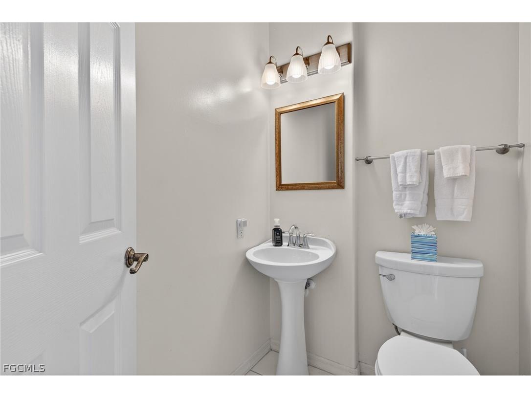 927 Almas Court Sanibel FL 33957 2026012254 image18