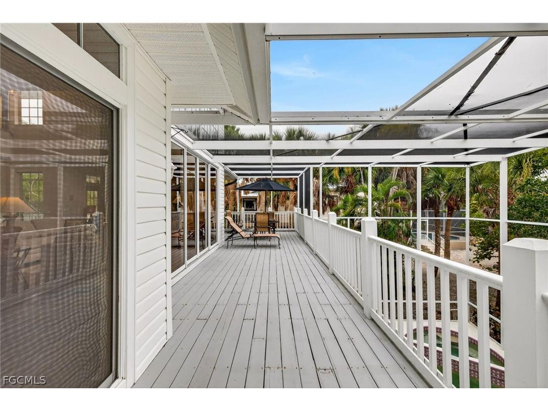927 Almas Court Sanibel FL 33957 2026012254 image6