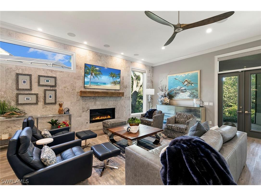 927 Barcarmil Way Naples FL 34110 226000128 image17