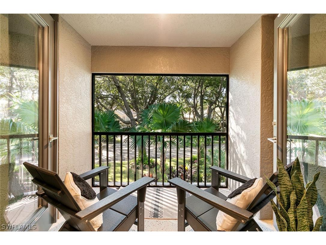 927 Barcarmil Way Naples FL 34110 226000128 image38