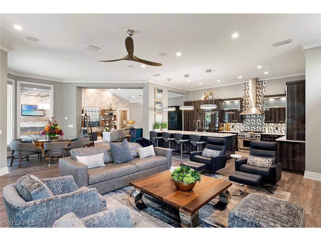 927 Barcarmil Way Naples FL 34110 226000128 image9