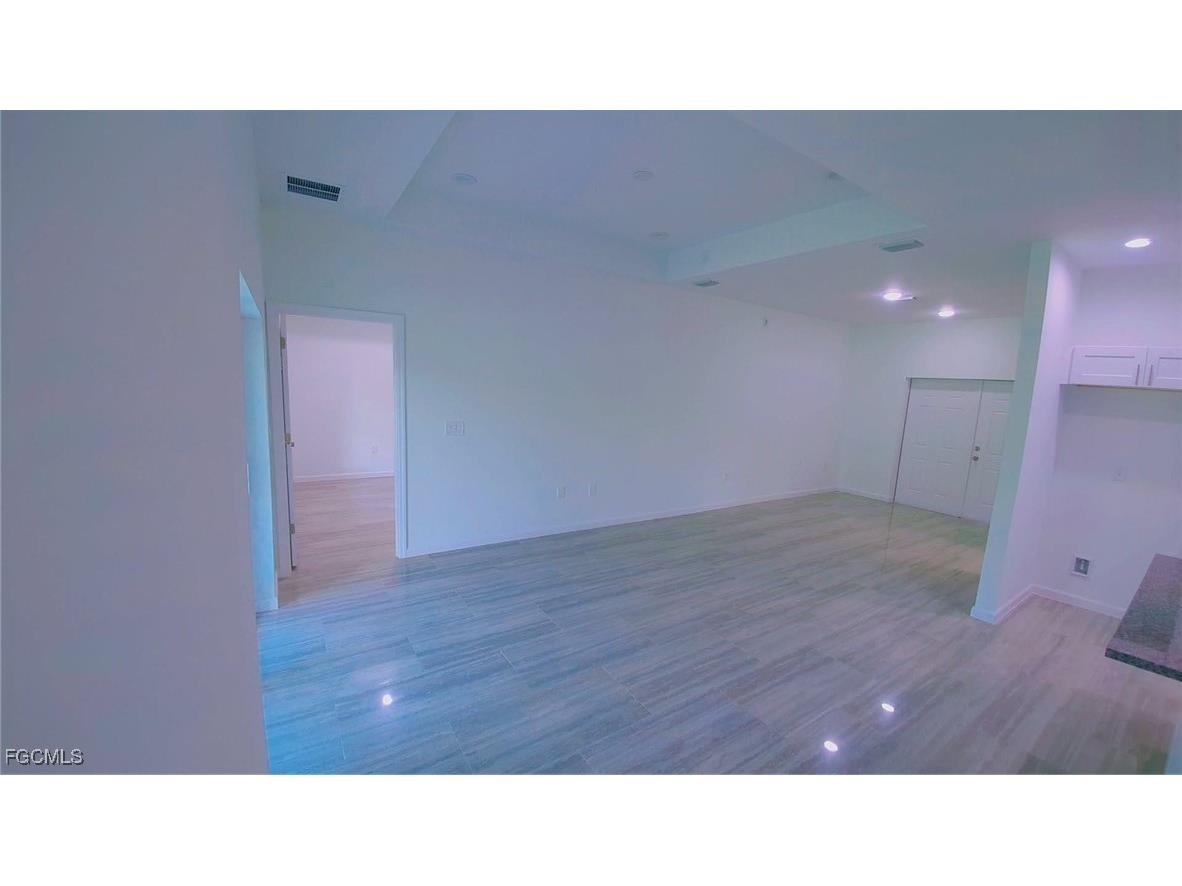 927 Bolivia Drive Lehigh Acres FL 33974 2025007432 image12