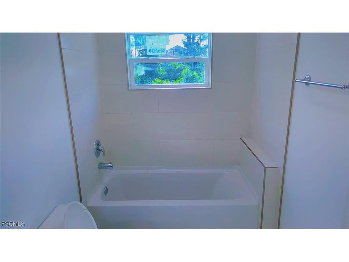 927 Bolivia Drive Lehigh Acres FL 33974 2025007432 image14