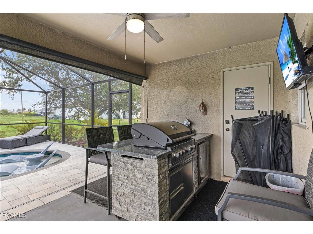 927 NW 12th Terrace Cape Coral FL 33993 2025020855 image16