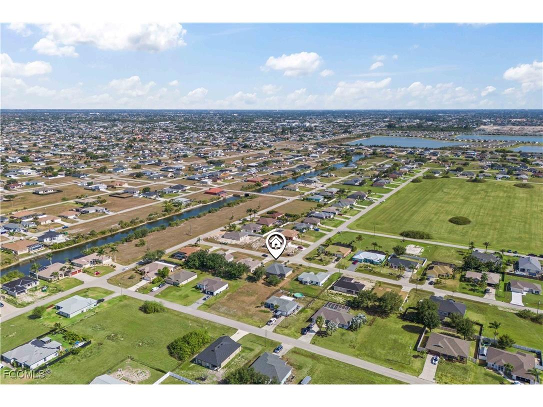 927 NW 12th Terrace Cape Coral FL 33993 2025020855 image33