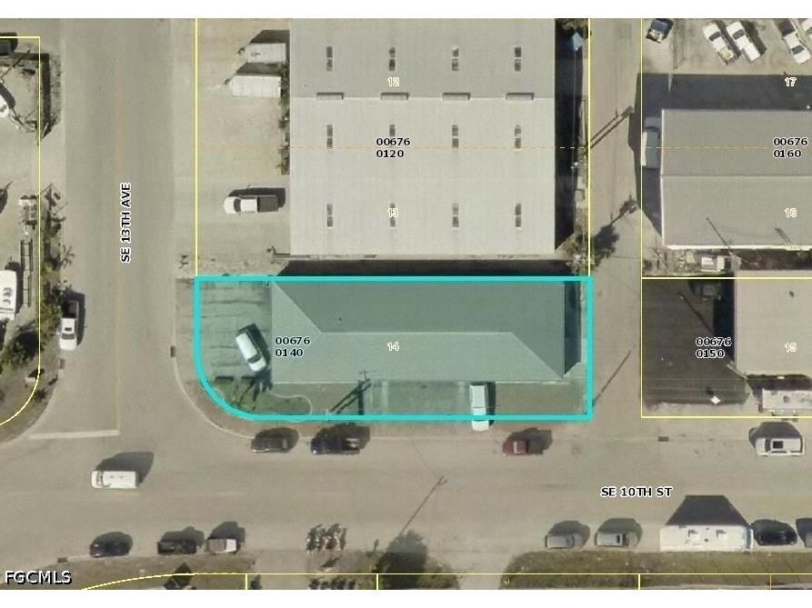 927 SE 13th Avenue Cape Coral FL 33990 2026018527 image1