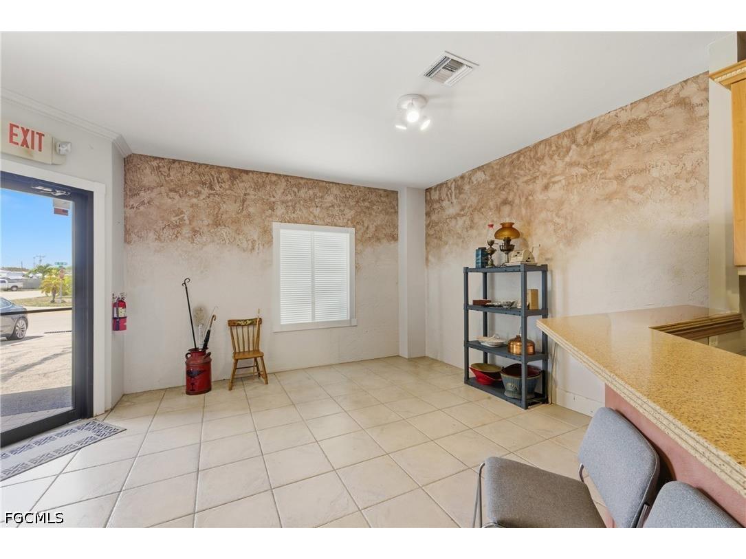 927 SE 13th Avenue Cape Coral FL 33990 2026018527 image16