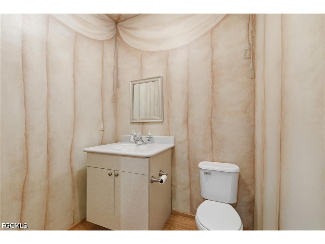927 SE 13th Avenue Cape Coral FL 33990 2026018527 image6