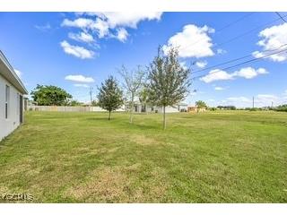 927 SE 5th Court Cape Coral FL 33990 2025017131 image34