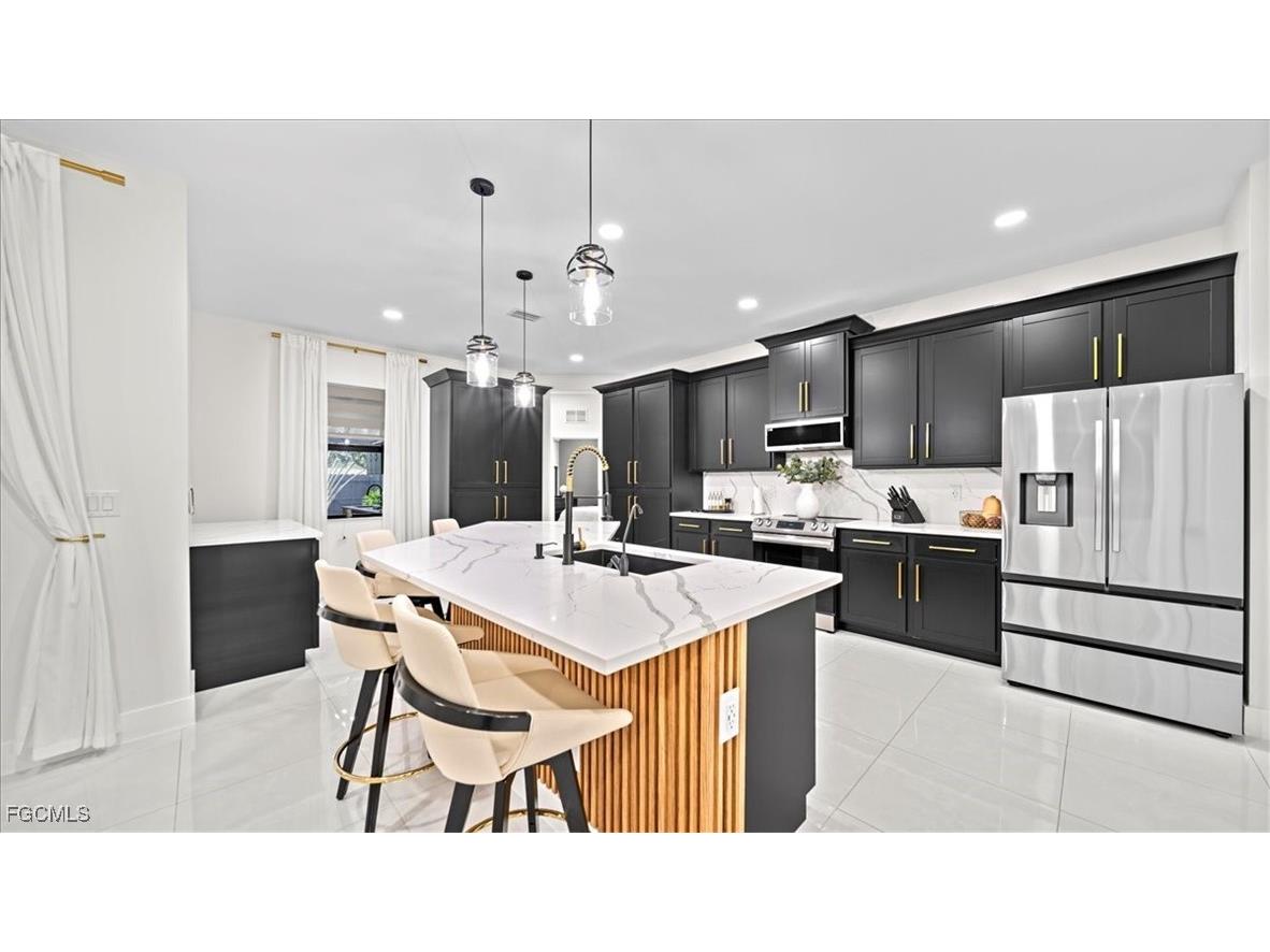 927 SW 25th Street Cape Coral FL 33914 2026002546 image11