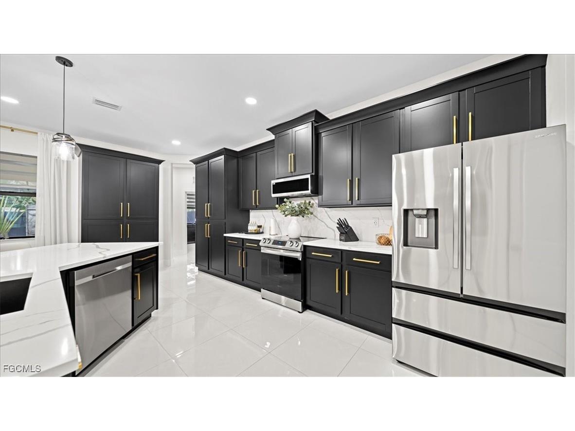 927 SW 25th Street Cape Coral FL 33914 2026002546 image14