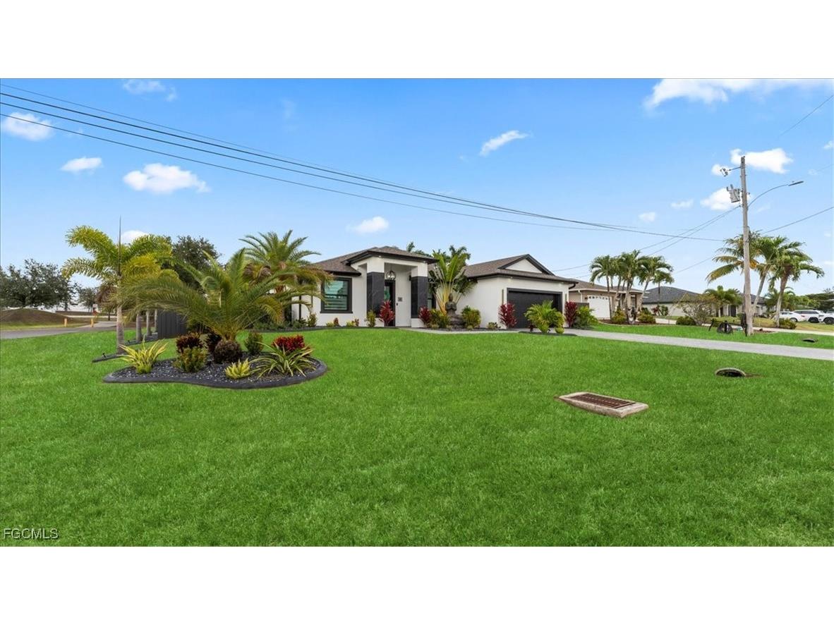 927 SW 25th Street Cape Coral FL 33914 2026002546 image2
