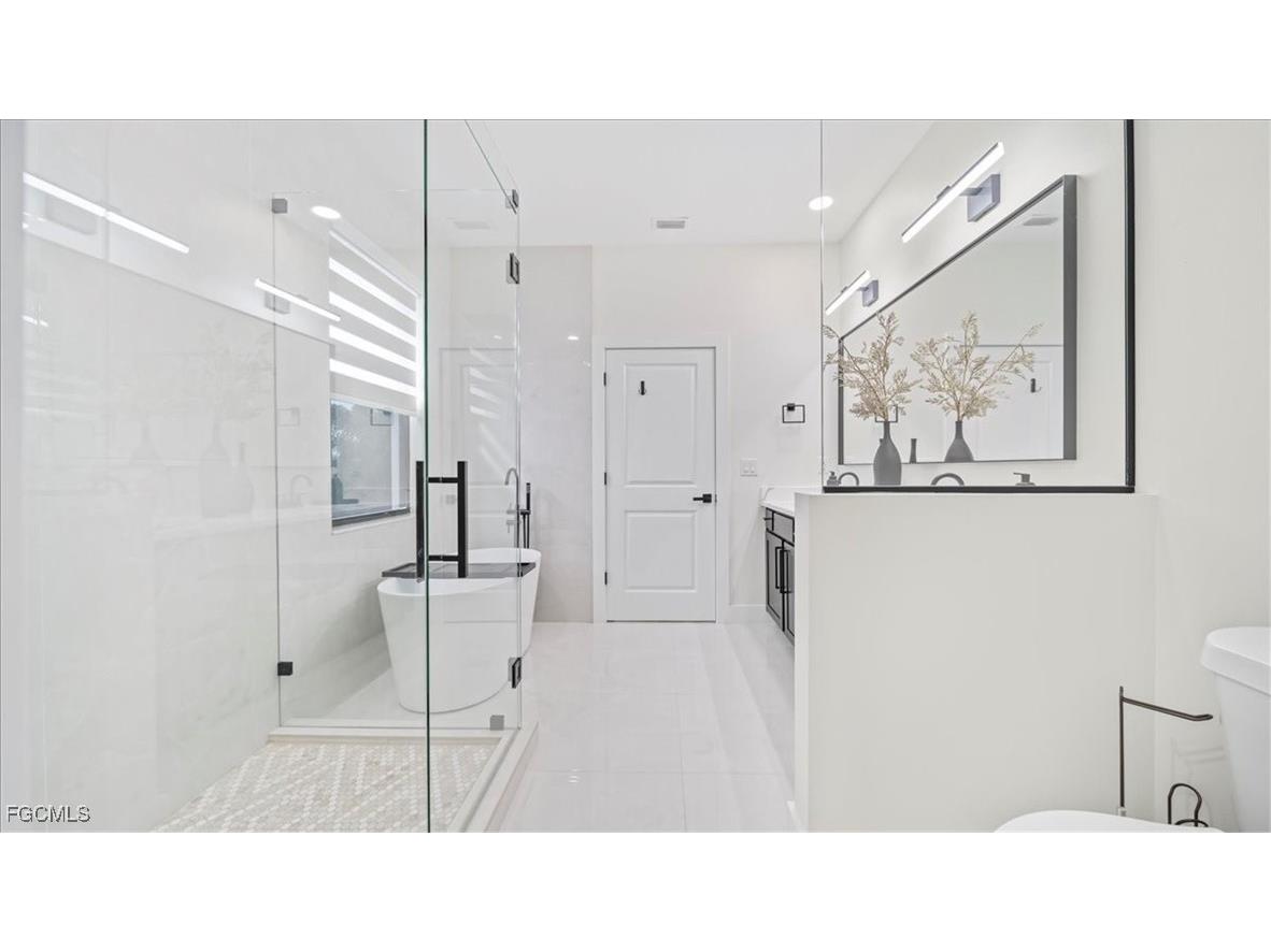 927 SW 25th Street Cape Coral FL 33914 2026002546 image28