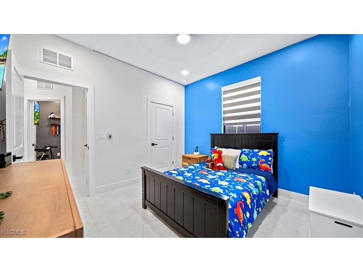 927 SW 25th Street Cape Coral FL 33914 2026002546 image36