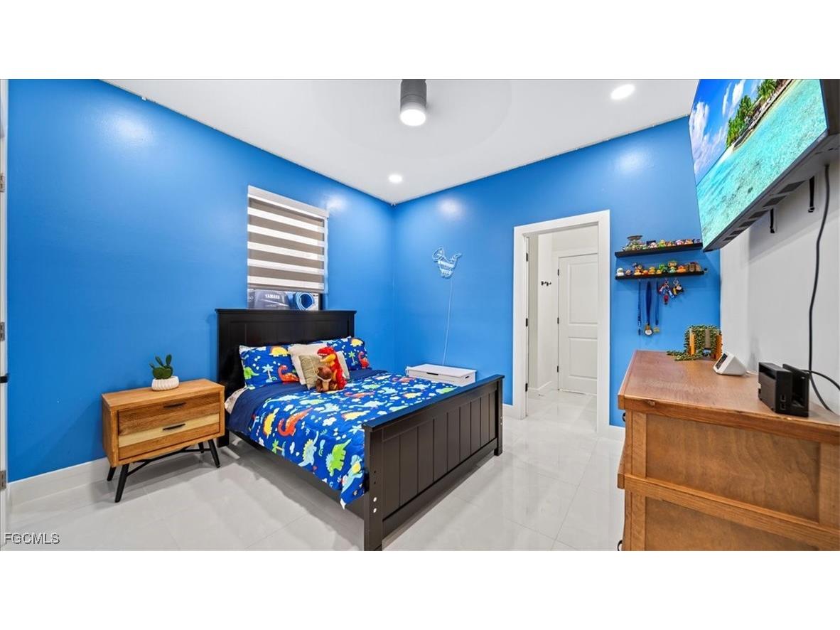 927 SW 25th Street Cape Coral FL 33914 2026002546 image37