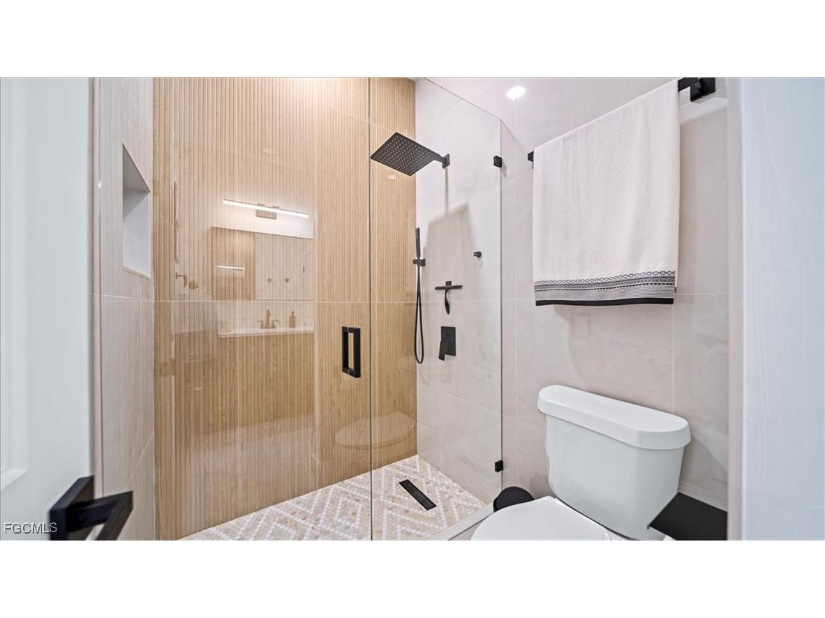 927 SW 25th Street Cape Coral FL 33914 2026002546 image38