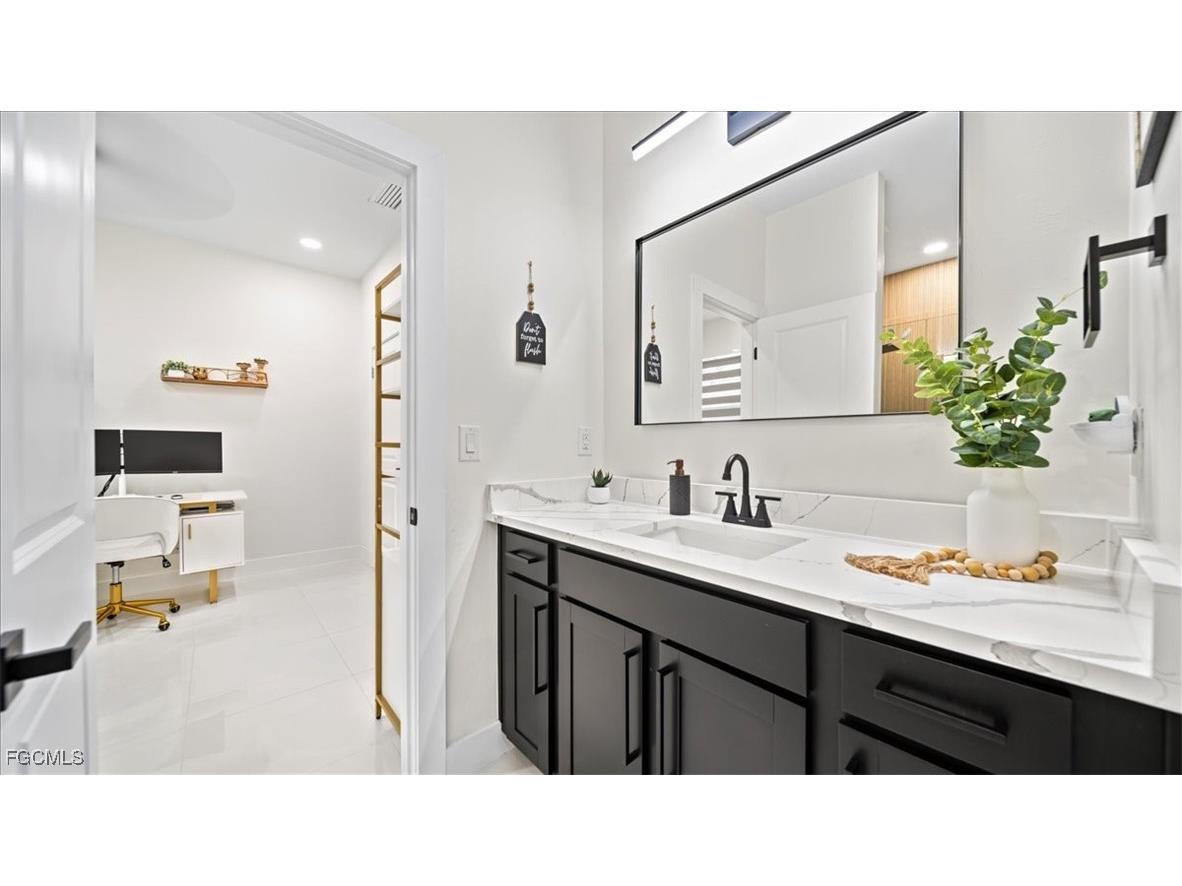 927 SW 25th Street Cape Coral FL 33914 2026002546 image39