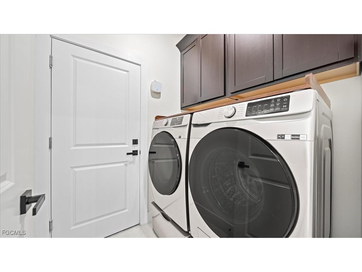 927 SW 25th Street Cape Coral FL 33914 2026002546 image41