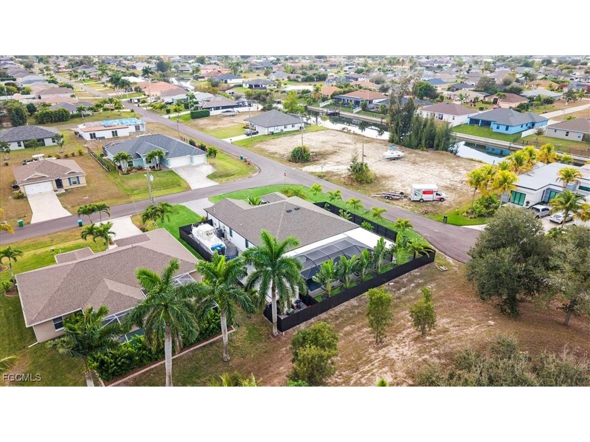 927 SW 25th Street Cape Coral FL 33914 2026002546 image47