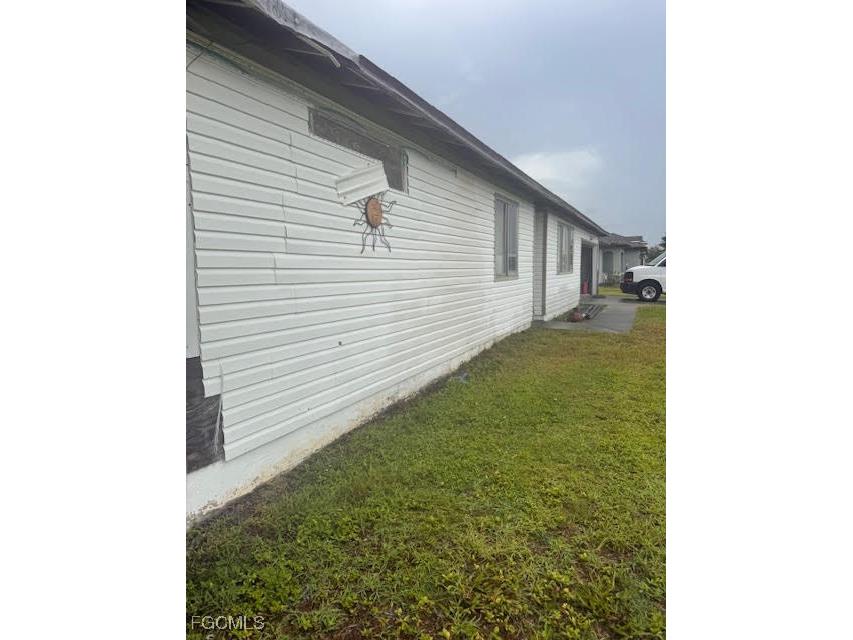 927 SW 25th Terrace Cape Coral FL 33914 225063441 image1