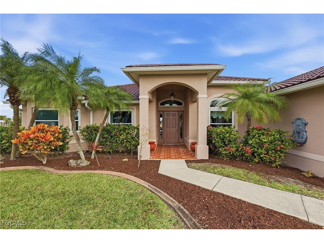 927 SW 28th Terrace Cape Coral FL 33914 2026004404 image1