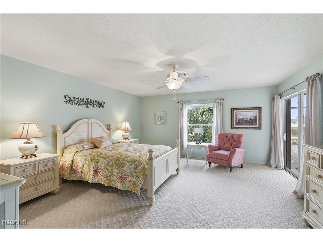 927 SW 28th Terrace Cape Coral FL 33914 2026004404 image21