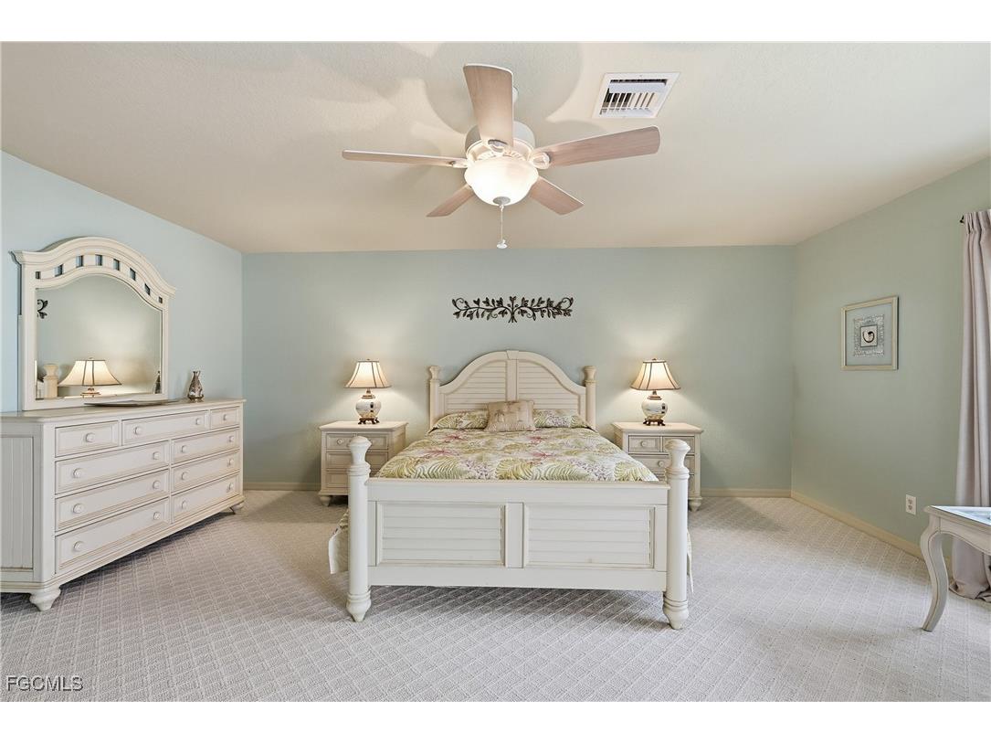 927 SW 28th Terrace Cape Coral FL 33914 2026004404 image22