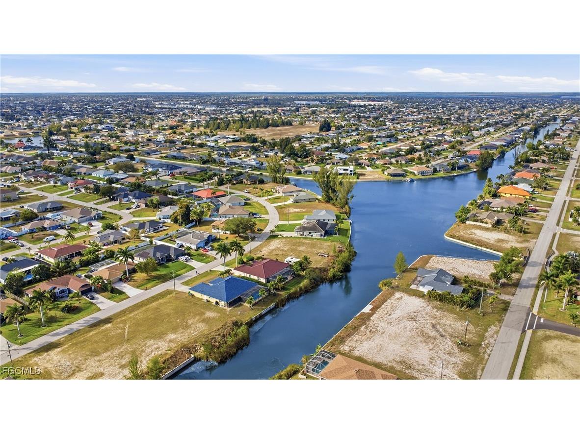927 SW 28th Terrace Cape Coral FL 33914 2026004404 image43