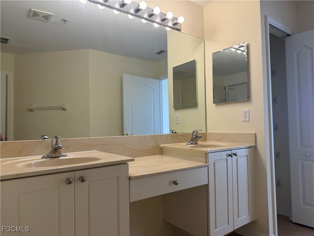 9270 Belleza Way #206 Fort Myers FL 33908 2025018557 image10