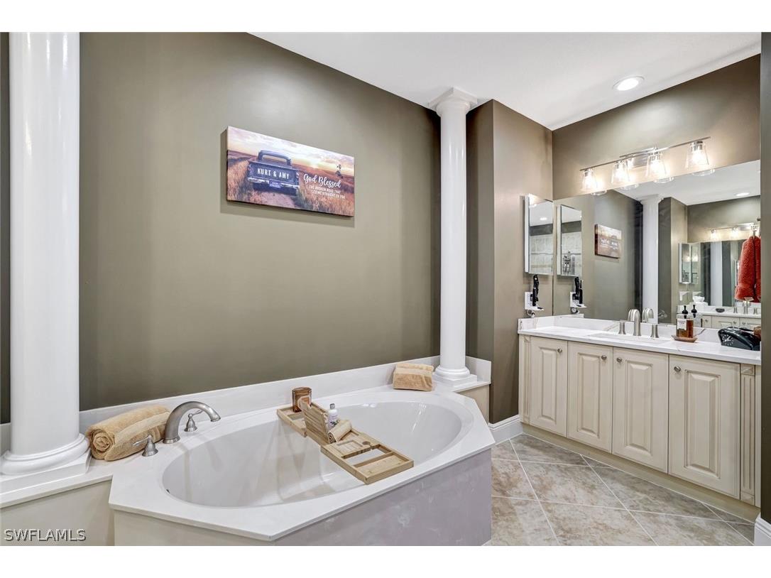 9270 Campanile Circle #102 Naples FL 34114 226006058 image15