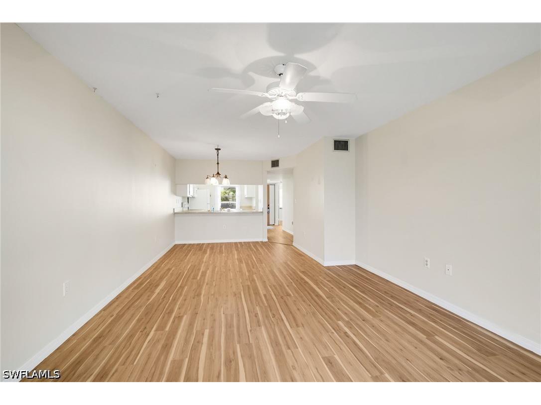 9270 Lake Park Drive #101 Fort Myers FL 33919 226016718 image3