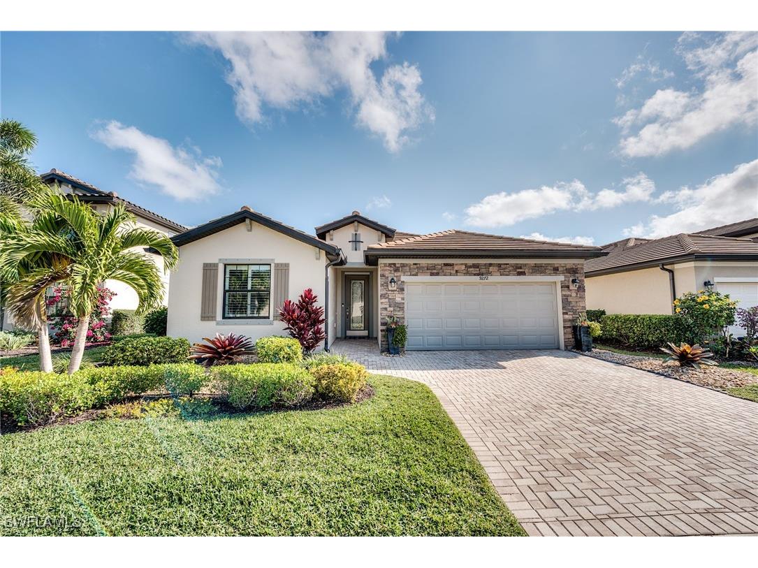 9272 Shadow Oak Lane Naples FL 34120 225008681 image1